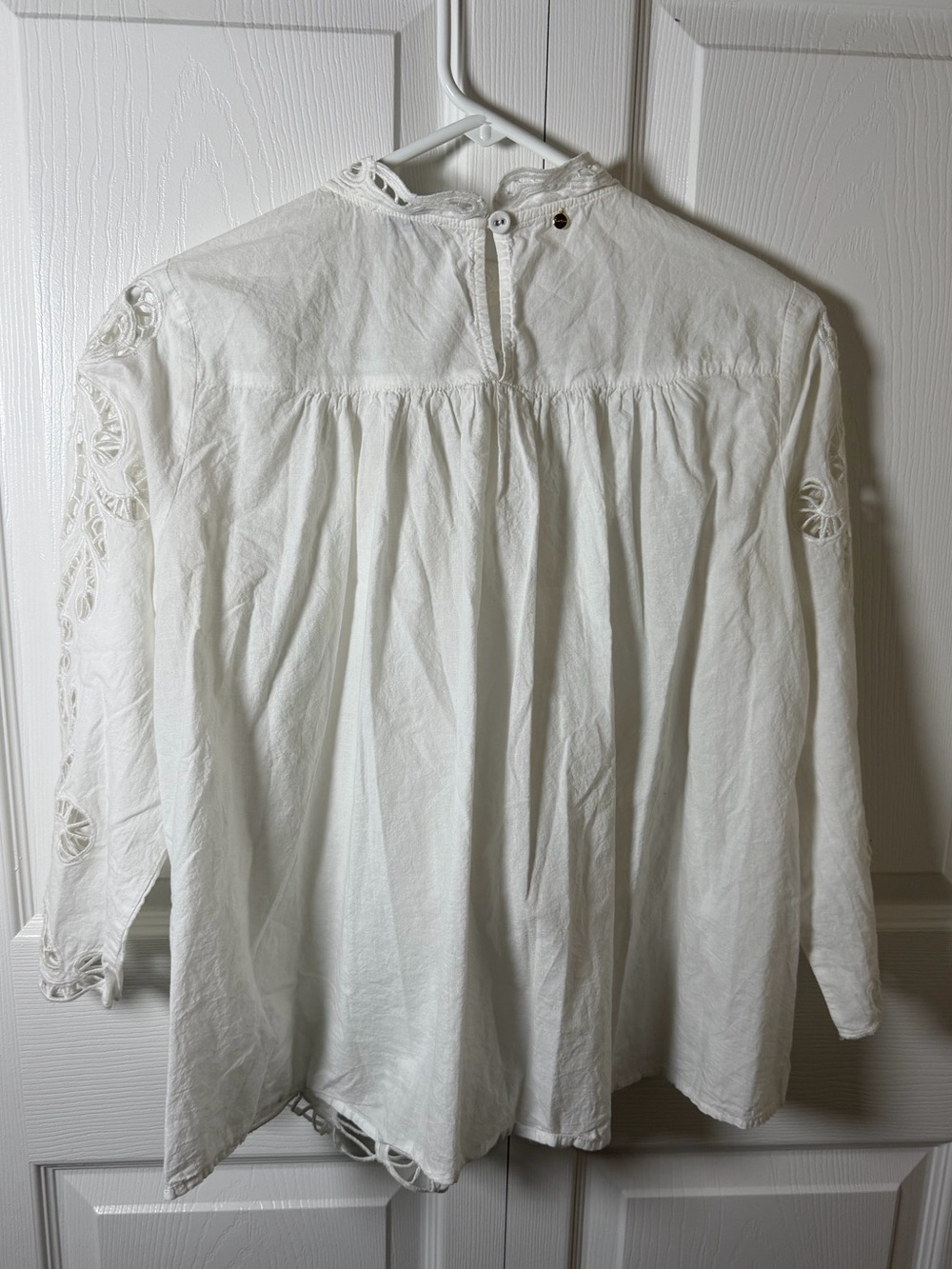Anthropologie Haryln Butterfly Crochet Lace Peasant Top XS - Picture 4 of 4